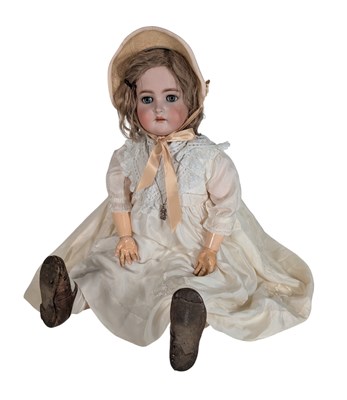Lot 70 - DOLLS - ANTIQUE GERMAN SIMON & HALBIG BISQUE HEADED DOLL