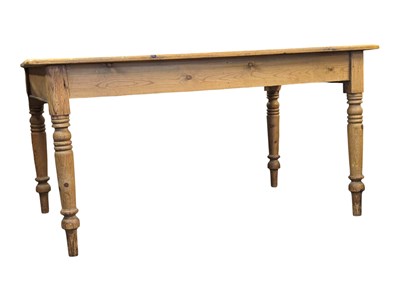 Lot 1098 - VICTORIAN COUNTRY PINE FARMHOUSE REFECTORY DINING TABLE