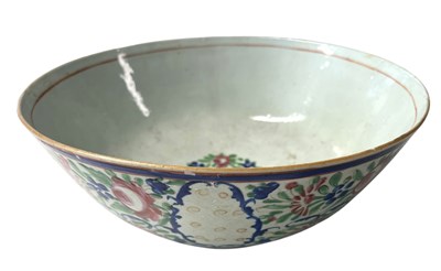 Lot 115 - 19TH CENTURY CONTINENTAL STONEWARE POTTERY CHOIOISERIE BOWL