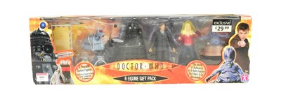 Lot 768 - DOCTOR WHO - CHARACTER OPTION - 6 FIGURE GIFT PACK