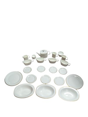 Lot 445 - ROYAL DOULTON - GOLD CONCORDE PATTERN - LARGE PORCELAIN DINNER SERVICE