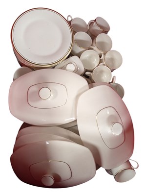 Lot 445 - ROYAL DOULTON - GOLD CONCORDE PATTERN - LARGE PORCELAIN DINNER SERVICE