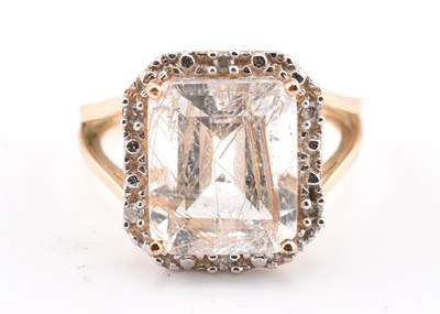 Lot 262 - HALLMARKED 9CT GOLD RUTILE QUARTZ & DIAMOND RING