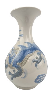 Lot 9 - LLADRO - BLUE BAS RELIEF DROGON PORCELAIN VASE BY JULIO FERNANDEZ
