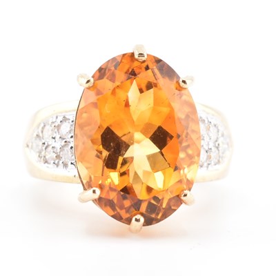 Lot 135 - HALLMARKED 9CT GOLD CITRINE & DIAMOND RING