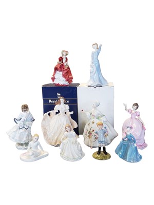 Lot 49 - LARGE COLLECTION OF LATE 20TH CENTURY PORCELAIN FIGURES