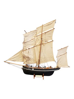 Lot 266 - 20TH CENTURY VINTAGE FRENCH SAILING BOAT