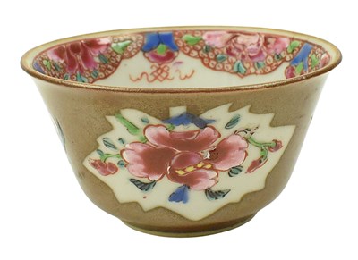 Lot 116 - 18TH CENTURY QING BATAVIA GLAZED TEABOWL & SAUCER