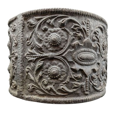 Lot 549 - HEAVY 19TH CENTURY MOULDED LEAD COAL BUCKET PLANTER