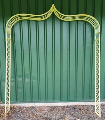 Lot 433 - LARGE WHITE PAINTED METAL GARDEN ARCHWAY ARBOUR