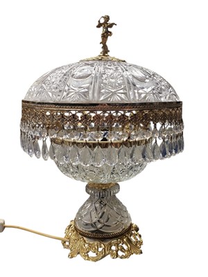 Lot 249 - 20TH CENTURY NEOCLASSICAL ITALIAN CUT GLASS & GILT TABLE LAMP