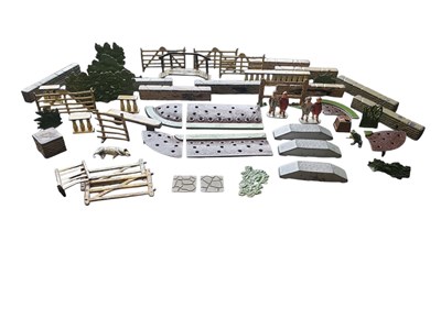 Lot 256 - J HILL & CO / BRITAINS - COLLECTION OF VINTAGE LEAD GARDEN ITEMS