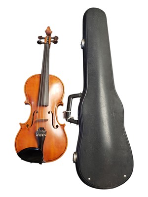 Lot 404 - VINTAGE 20TH CENTURY TWO PIECE VIOLIN
