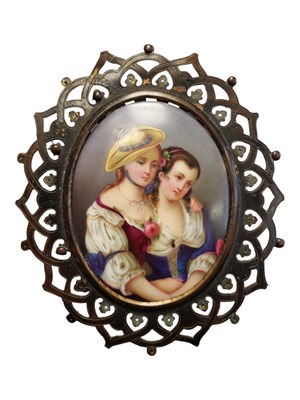 Lot 293 - 19TH CENTURY VICTORIAN HAND PAINTED OVAL BROOCH