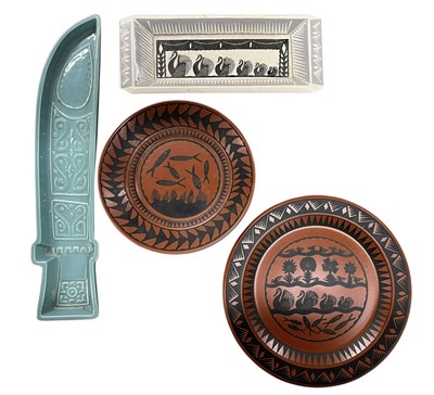 Lot 83 - MIXED SELECTION OF STUDIO ART POTTERY