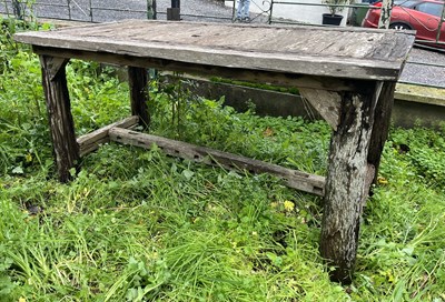 Lot 625 - WOODEON PUB GARDEN OUTDOOR RECTANGULAR TABLE