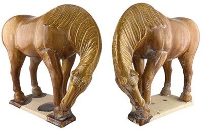 Lot 88 - PAIR OF 20TH CENTURY BROWN GLAZED HORSES 20世纪褐彩陶马一对