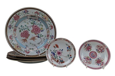 Lot 57 - FOUR 18TH CENTURY QING DYNASTY EXPORT FAMILLE ROSE CHAGERS