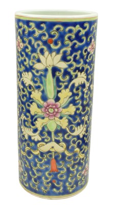 Lot 138 - QING/RRPUBLICAN POLYCHROME ENAMELED SLEEVE VASE 清民国蓝底粉彩筒瓶
