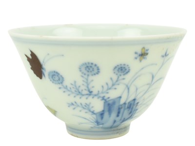 Lot 60 - CHINESE DOUCAI ENAMEL TEA CUP THREE AUTUMN PORCELAIN CUP 斗彩三秋杯