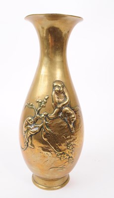 Lot 286 - VINTAGE 20TH CENTURY JAPANESE BRASS MONKEY VASE