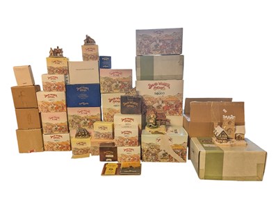 Lot 364 - LARGE COLLECTION OF LATE 20TH CENTURY DAVID WINTER COTTAGES