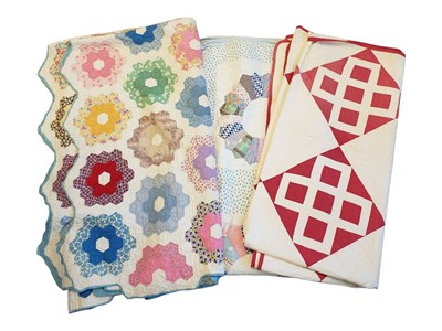 Lot 321 - THREE 20TH CENTURY AMERICAN HAND MADE PATCHWORK QUILTS