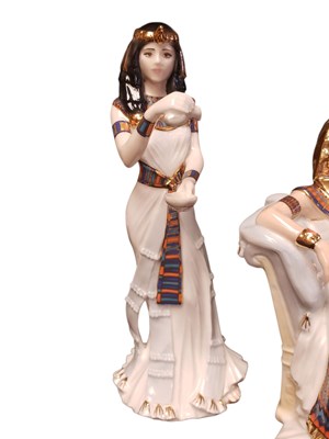 Lot 169 - ROYAL WORCESTER - THE COURT OF TUTANKHAMUN LIMITED EDITION FIGURE GROUP