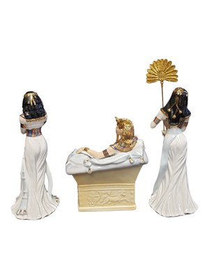 Lot 169 - ROYAL WORCESTER - THE COURT OF TUTANKHAMUN LIMITED EDITION FIGURE GROUP