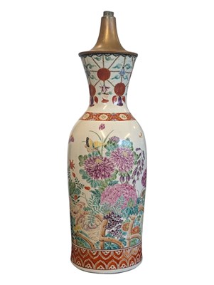 Lot 126 - 19TH CENTURY JAPANESE PORCELAIN VASE / CONVERTED TABLE LAMP