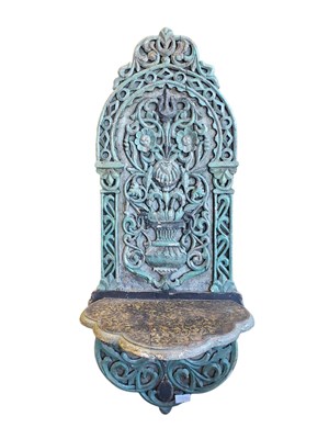 Lot 322 - 20TH CENTURY MOROCCAN WOODEN CARVED SCONCE / SHELF