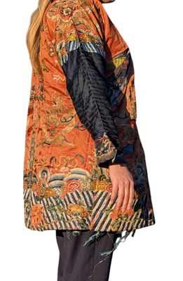 Lot 50 - 19TH CENTURY QING DYNASTY CHILD'S SILK EMBROIDERED ROBE 清 十九世纪杏地龙纹童服