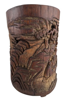 Lot 162 - 19TH CENTURY QING DYNASTY CARVED BAMBOO BRUSH POT 清 同治 竹笔筒