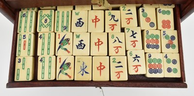 Lot 134 - 1920S CHINESE MAHJONG SET SHANGHAI 民国 麻雀套装