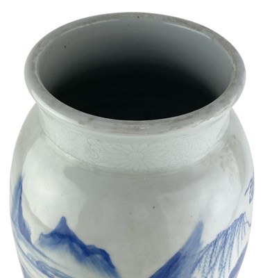 Lot 33 - MING CHONGZHEN BLUE AND WHITE SLEEVE VASE 明 崇祯 青花人物筒瓶