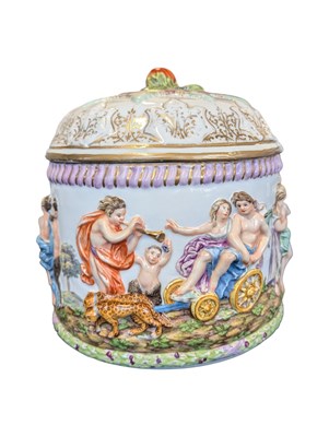 Lot 192 - 19TH CENTURY CAPODIMONTE PORCELAIN LIDDED POT