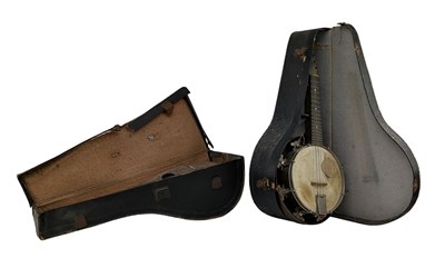 Lot 145 - VINTAGE MANDOLIN & MELODY MAKER BANJO