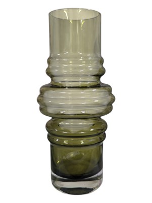 Lot 448 - RIIHIKMAKI - MID 20TH CENTURY TULPPAANI TULIP STUDIO GLASS VASE