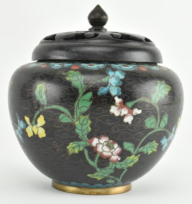 Lot 163 - EARLY 20TH CENTURY CHINESE CLOISONNE JAR WITH WOODEN COVER