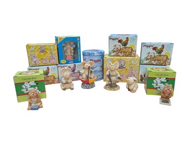 Lot 369 - COLLECTIBLE WORLD STUDIOS - COLLECTION OF VINTAGE RESIN FIGURES