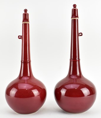 Lot 82 - PAIR OF LANGYAO SANG DE BOEUF GLAZED BOTTLE VASES 明 郎窑红状元赏赐丹瓶一对