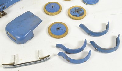 Lot 100 - MECCANO - VINTAGE MECCANO TINPLATE NO 2 CONSTRUCTOR CAR