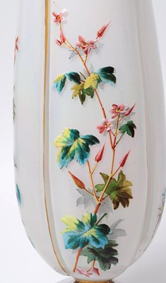 Lot 68 - 19TH CENTURY VICTORIAN HAND PAINTED GLASS VASE