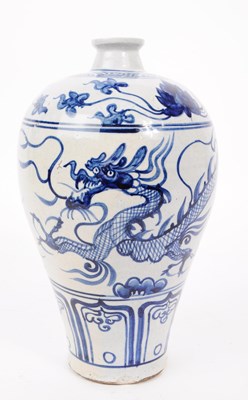 Lot 73 - 19TH CENTURY MEIPING BLUE & WHITE DRAGON VASE