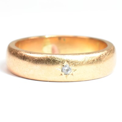 Lot 331 - GOLD & PASTE BAND RING