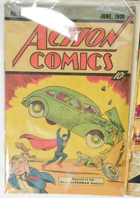 Lot 786 - COLLECTION OF SUPER HERO BOOKS AND COMICS