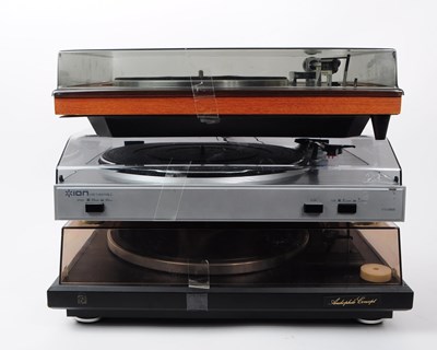 Lot 407 - COLLECTION OF THREE VINTAGE 20TH CENTURY VINYL RECORD PLAYERS