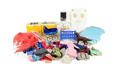 Lot 811 - SINDY - VINTAGE PEDIGREE SINDY FURNITURE & CLOTHING