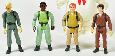Lot 821 - THE REAL GHOSTBUSTERS - VINTAGE KENNER ECTO-1 PLAYSET WITH FIGURES