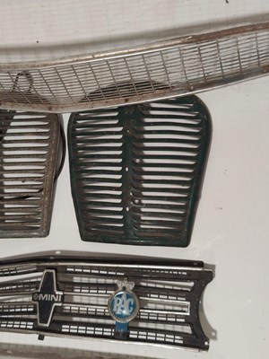 Lot 157 - AUTOMBILA - MIXED SELECTION OF CAR FRONT GRILLS